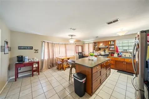 154 Pin Oak Drive Angleton TX 77515
