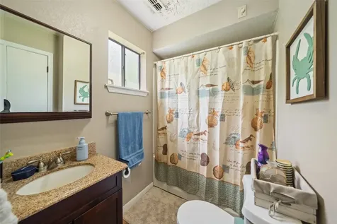 154 Pin Oak Drive Angleton TX 77515