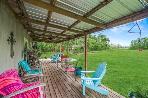 154 Pin Oak Drive Angleton TX 77515