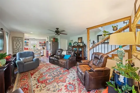 154 Pin Oak Drive Angleton TX 77515