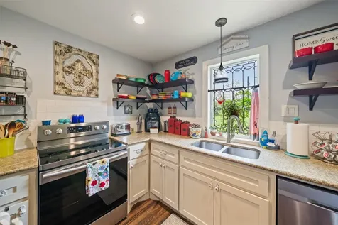 154 Pin Oak Drive Angleton TX 77515