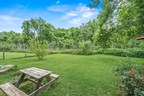 154 Pin Oak Drive Angleton TX 77515