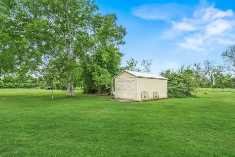 154 Pin Oak Drive Angleton TX 77515