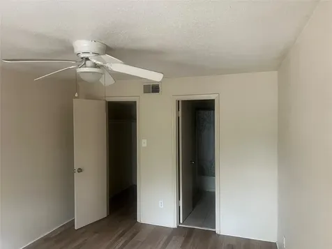 10737 Braes Bend Drive Houston TX 77071