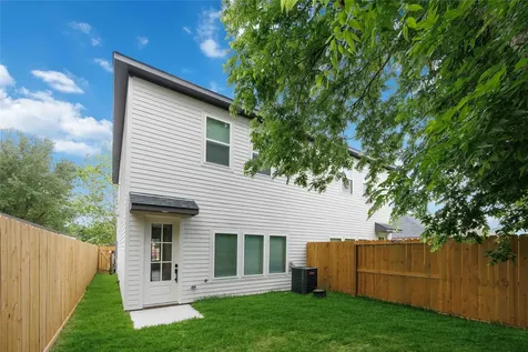 8019 Grandview Street B Houston TX 77051