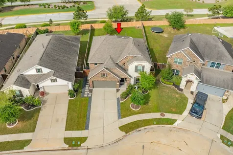 10306 Aldrin Drive Rosharon TX 77583