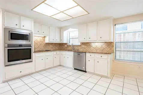 2306 Potomac Drive B Houston TX 77057
