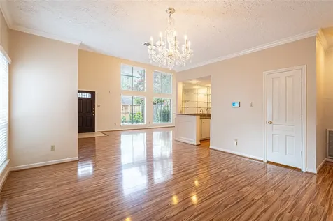 2306 Potomac Drive B Houston TX 77057