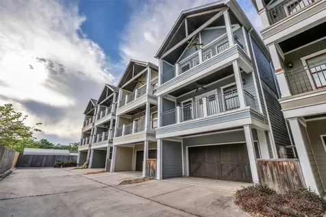 236 E Woodland Street Houston TX 77009