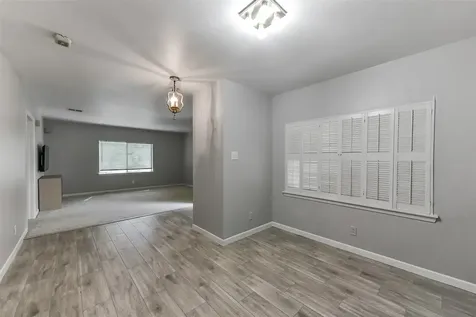 6305 Deerwood Road Houston TX 77057