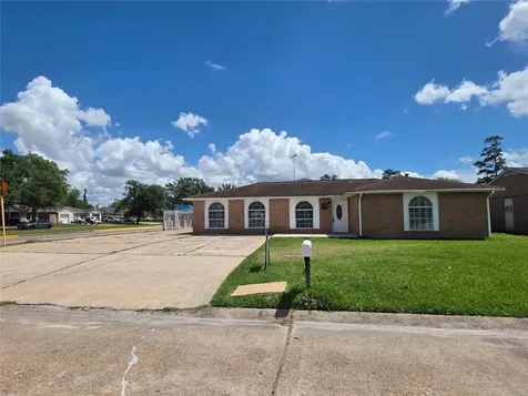 830 Hollycrest Drive Channelview TX 77530