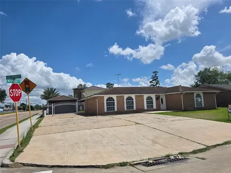 830 Hollycrest Drive Channelview TX 77530