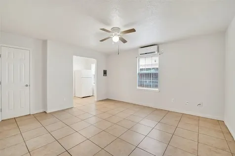 7742 Park Place Boulevard 4 Houston TX 77087