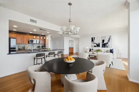 49 Briar Hollow Lane 1704 Houston TX 77027