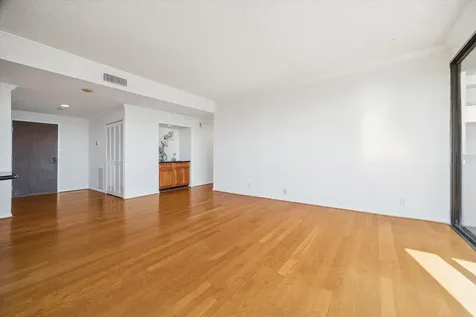 49 Briar Hollow Lane 1704 Houston TX 77027