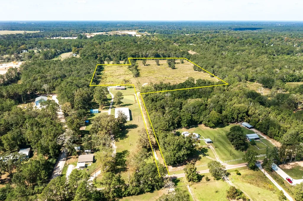 480 County Road 3310 Cleveland TX 77327