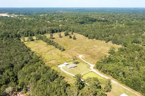 480 County Road 3310 Cleveland TX 77327