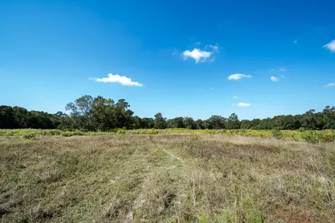 480 County Road 3310 Cleveland TX 77327