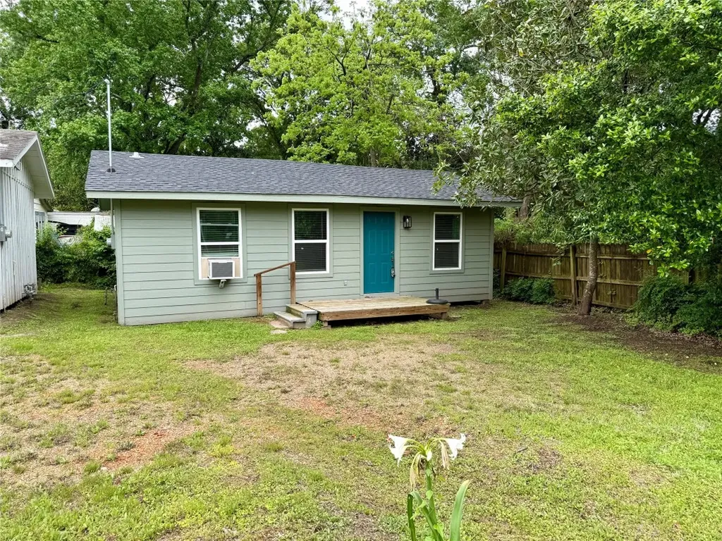 520 Mcguire Huntsville TX 77340