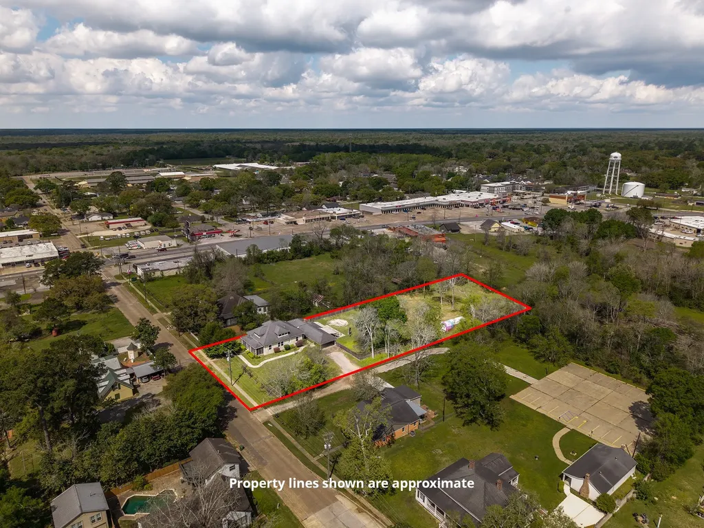 2031 Grand Avenue Liberty TX 77575