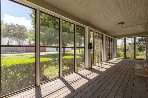 2031 Grand Avenue Liberty TX 77575