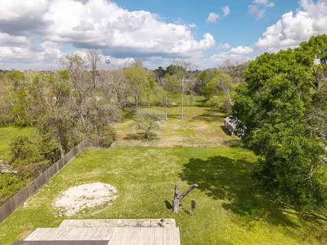 2031 Grand Avenue Liberty TX 77575