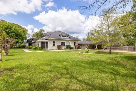 2031 Grand Avenue Liberty TX 77575