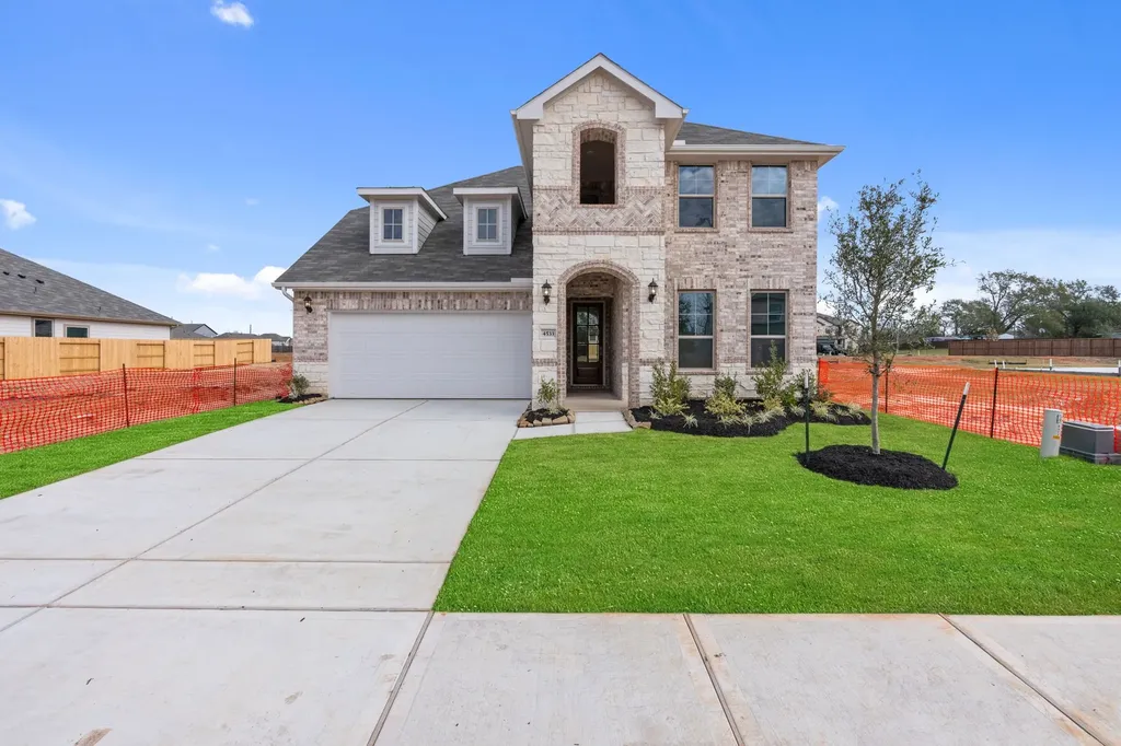 4533 Blue Mountain Laurel Street Pinehurst TX 77362