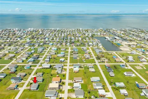 4107 Hardin Drive Galveston TX 77554