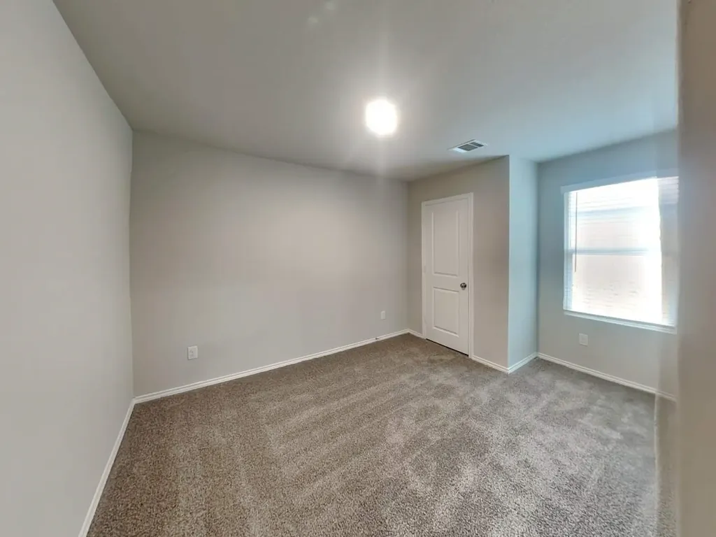 10511 Varmus Drive Converse TX 78109