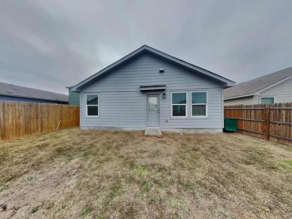 10511 Varmus Drive Converse TX 78109