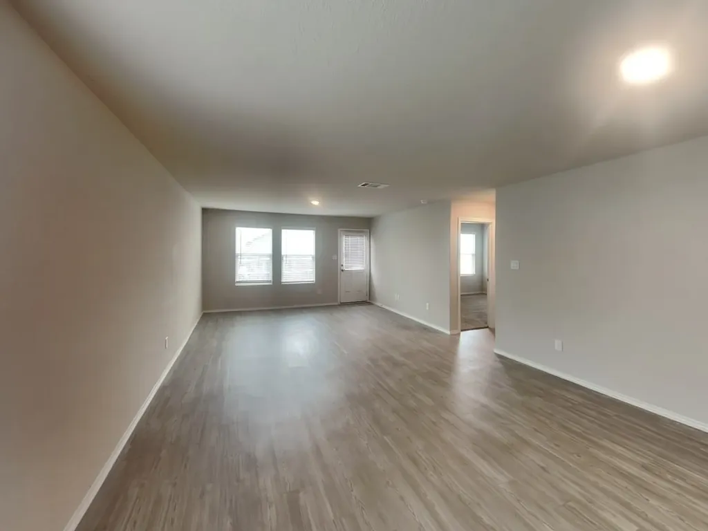10511 Varmus Drive Converse TX 78109
