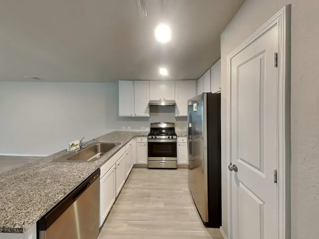 10511 Varmus Drive Converse TX 78109