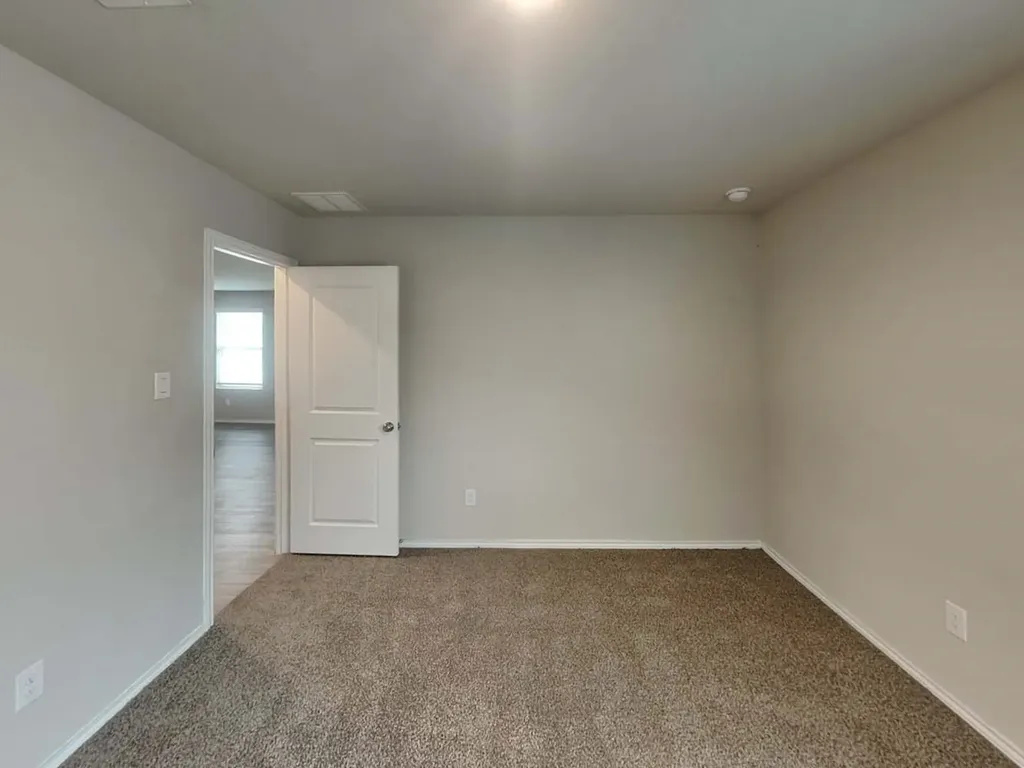 10511 Varmus Drive Converse TX 78109