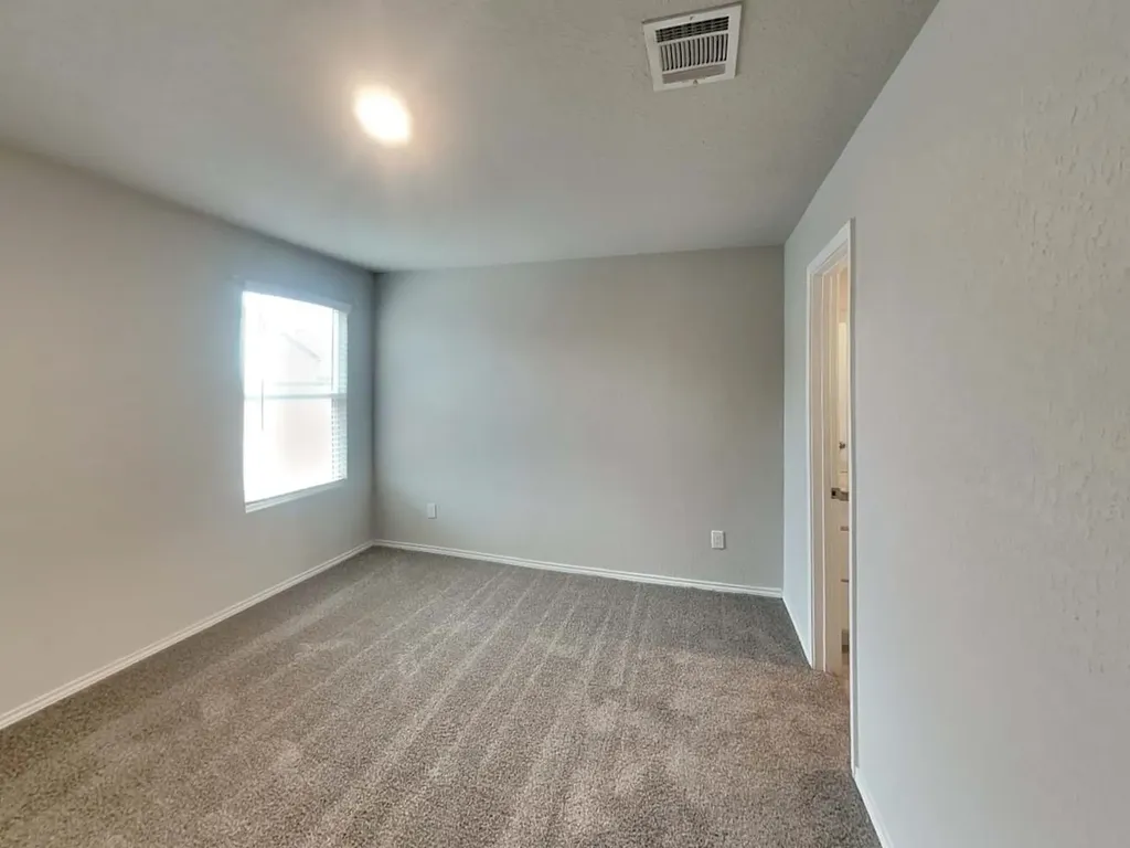 10511 Varmus Drive Converse TX 78109