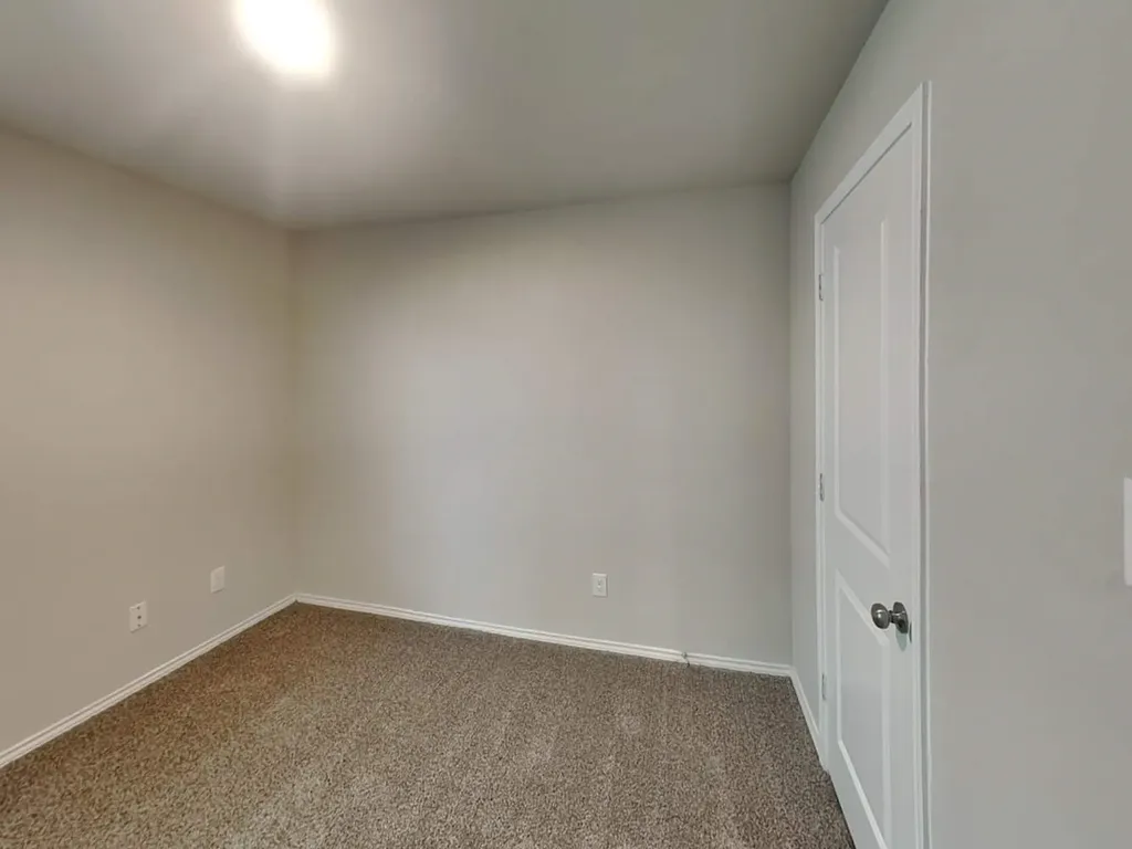 10511 Varmus Drive Converse TX 78109