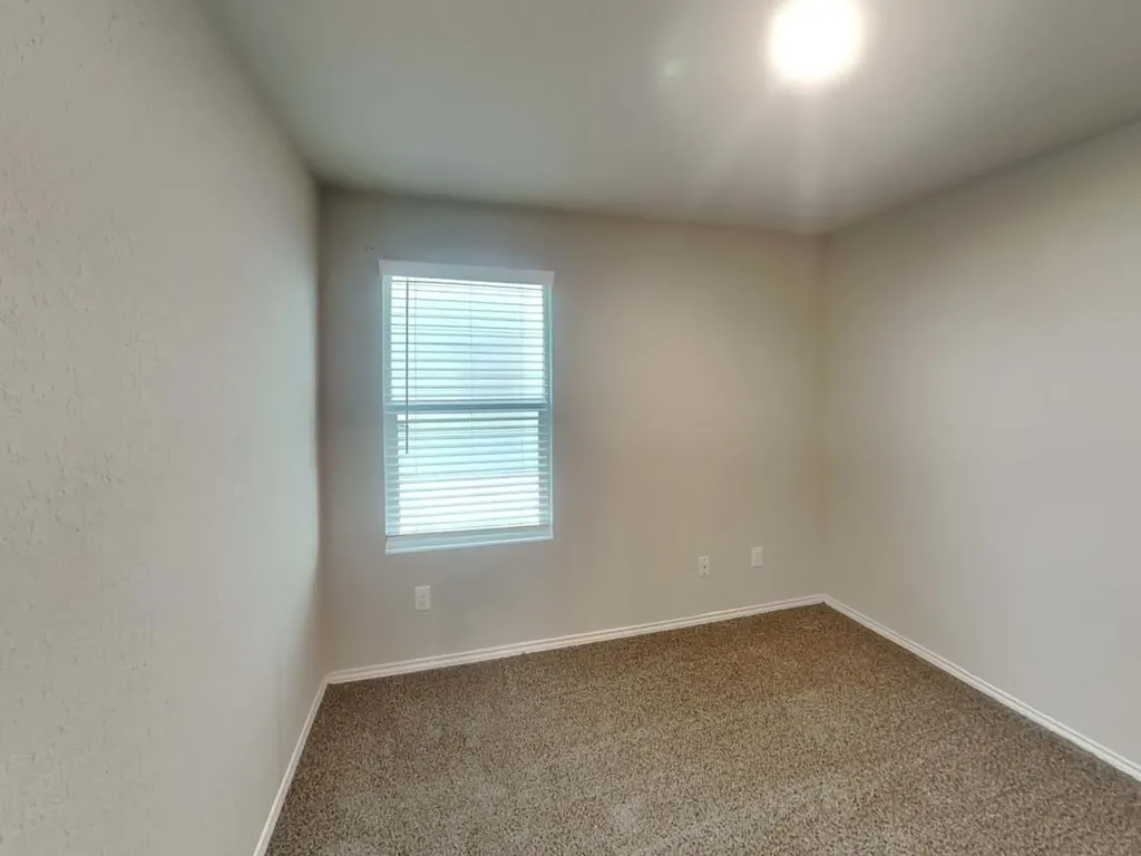 10511 Varmus Drive Converse TX 78109