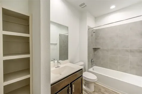 12525 Abbey House Court Houston TX 77047