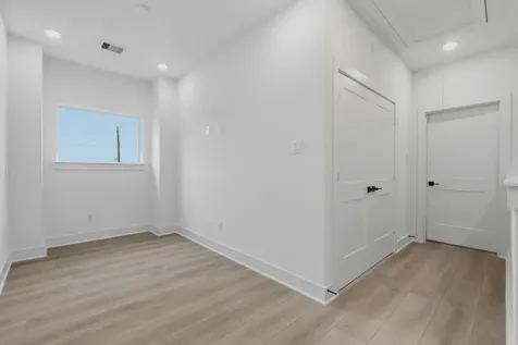 3848 Seabrook Street Houston TX 77021