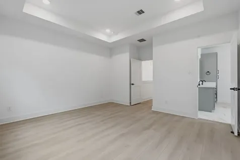 3848 Seabrook Street Houston TX 77021