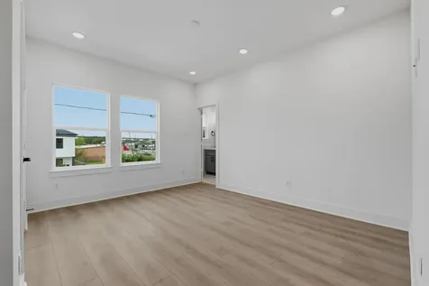 3848 Seabrook Street Houston TX 77021