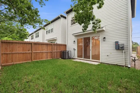 3848 Seabrook Street Houston TX 77021