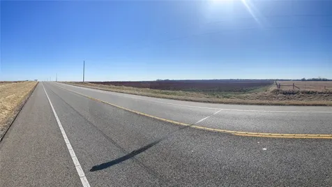 000 Sh 97 Floresville TX 78114