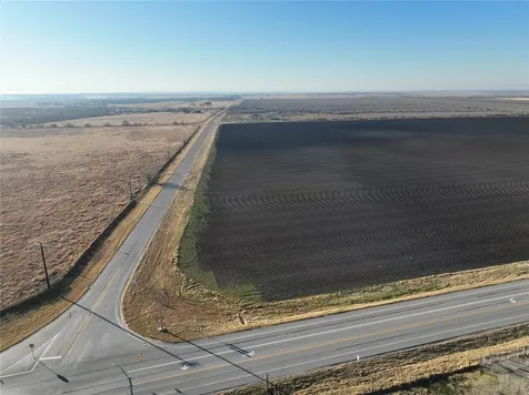 000 Sh 97 Floresville TX 78114