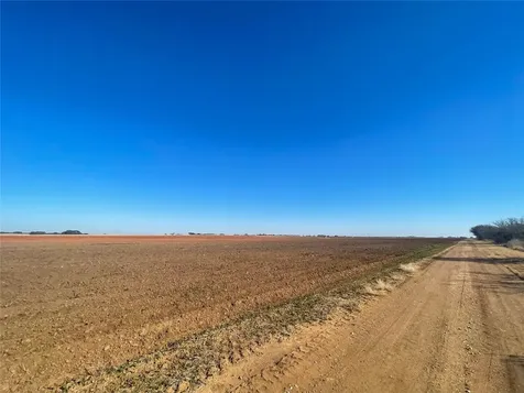 000 Sh 97 Floresville TX 78114
