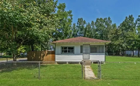 701 Clay Street Cleveland TX 77327