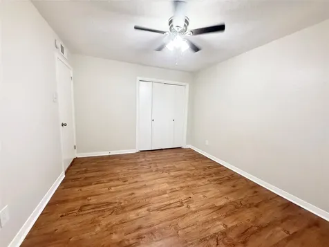 201 S Kaysie Street 17 Angleton TX 77515