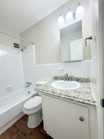 201 S Kaysie Street 17 Angleton TX 77515