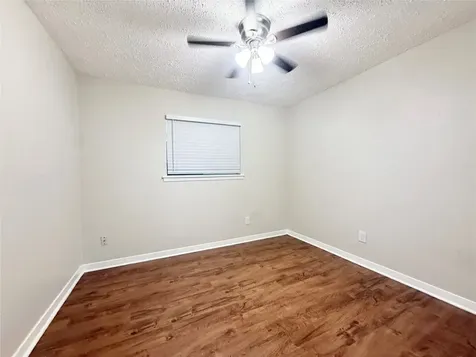 201 S Kaysie Street 17 Angleton TX 77515