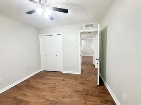 201 S Kaysie Street 17 Angleton TX 77515